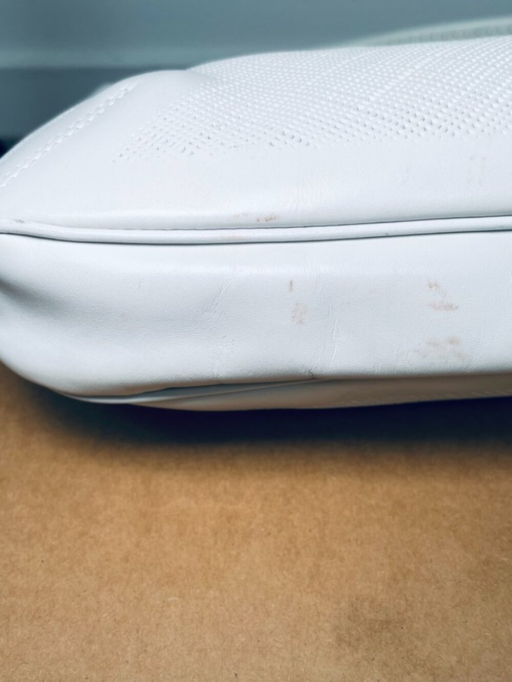 BALLY Vintage white leather baguette shoulder bag - Picture 8 of 11